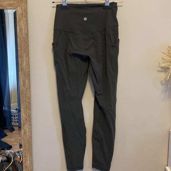 Lululemon aligns - Picture 3 of 4